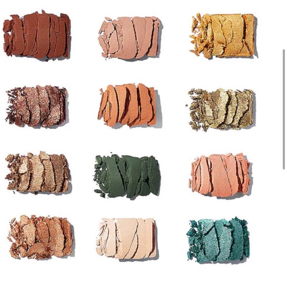 ICONIC LONDON | Beachside Babe Eyeshadow Palette - Picture 8 of 9